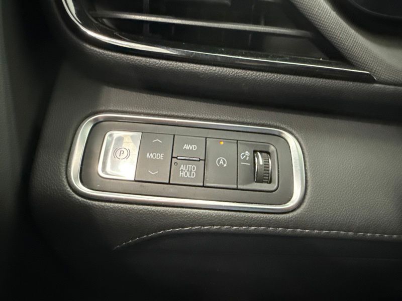 Used 2025 Buick Enclave SUV