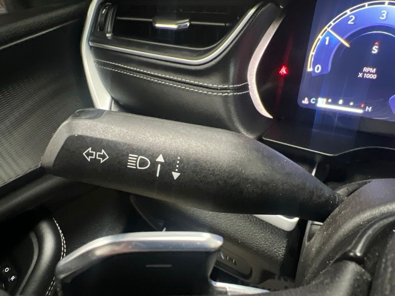 Used 2025 Jeep Grand Cherokee SUV