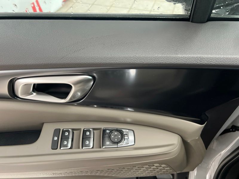 New 2027 Kia Carnival MPV Van