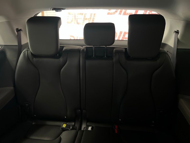 New 2027 Kia Carnival MPV Van