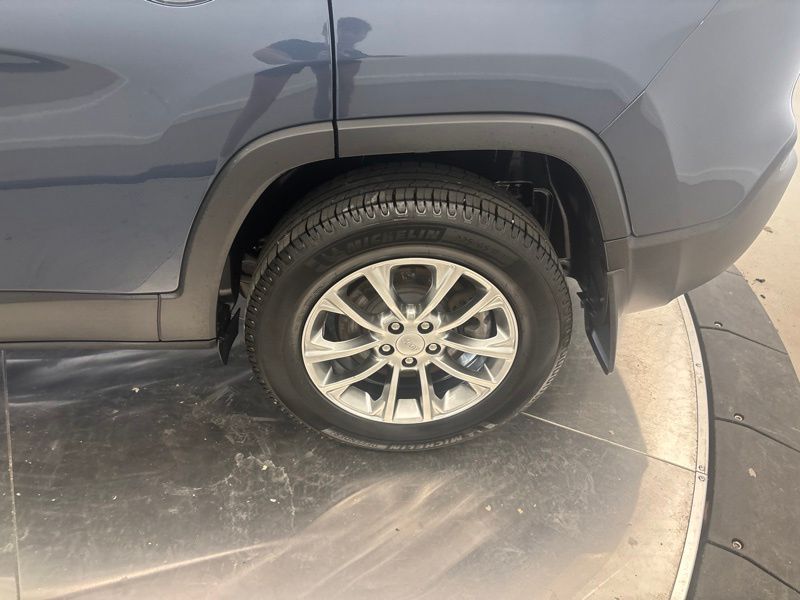 Used 2021 Jeep Cherokee SUV