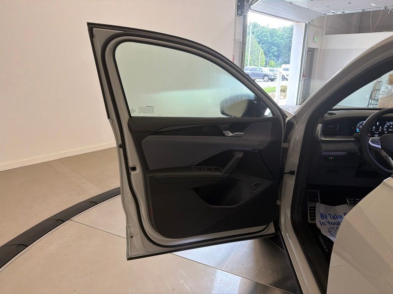 New 2026 Volkswagen Tiguan SUV