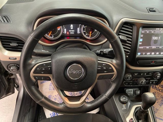 Used 2016 Jeep Cherokee SUV