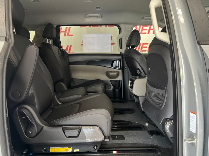 New 2027 Kia Carnival MPV Van