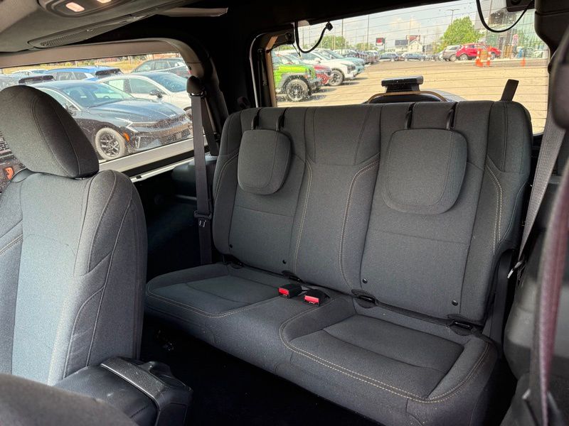 Used 2025 Jeep Wrangler SUV