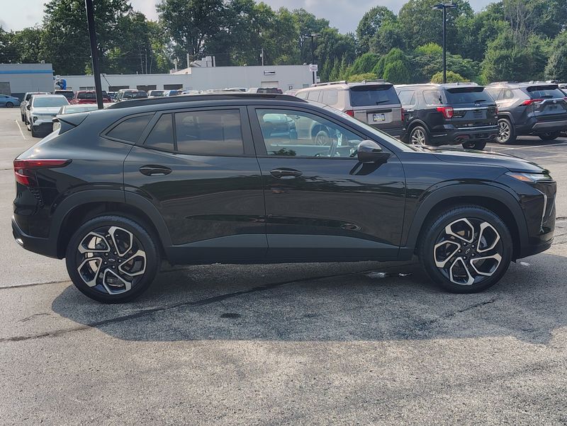 Used 2024 Chevrolet Trax SUV