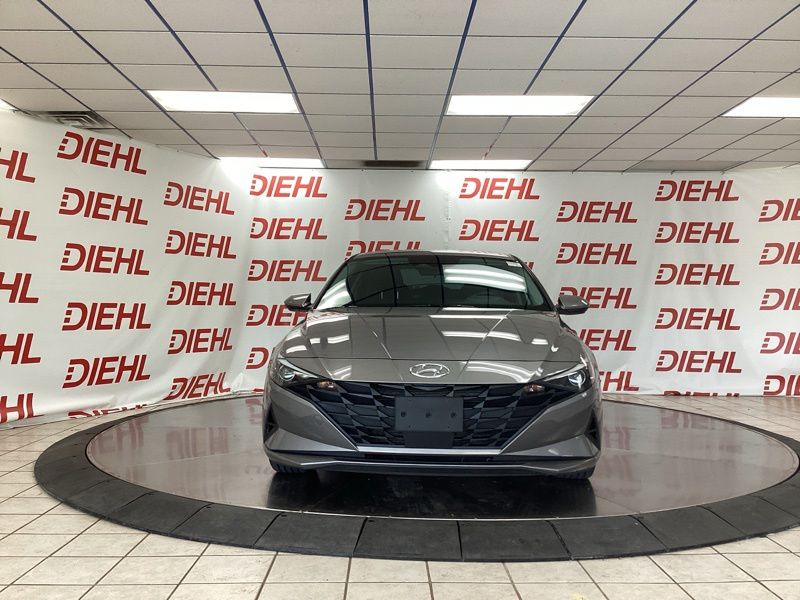 Used 2023 Hyundai Elantra Sedan