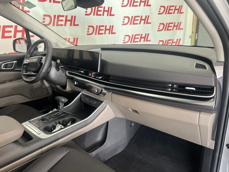 New 2027 Kia Carnival MPV Van