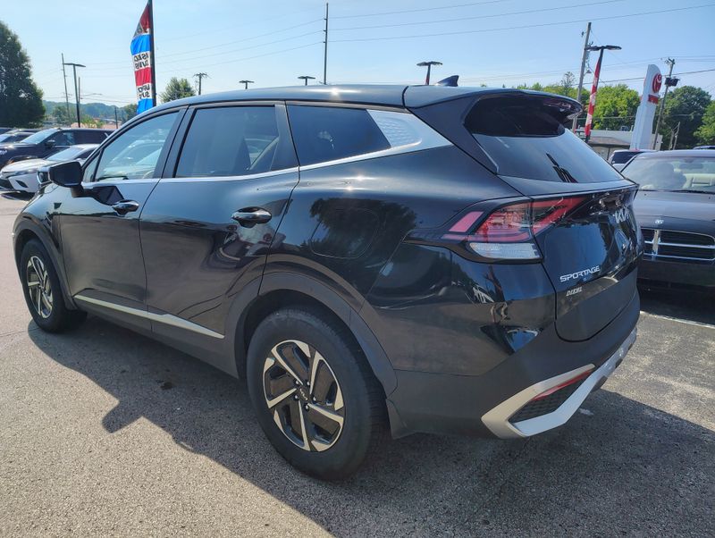 Used 2023 Kia Sportage Hybrid SUV