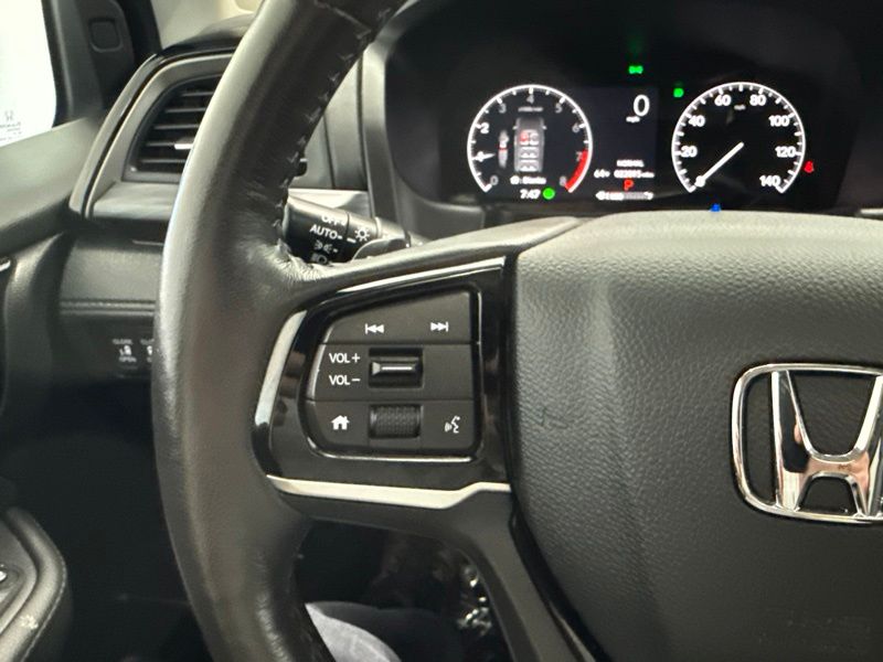 Used 2025 Honda Odyssey Van
