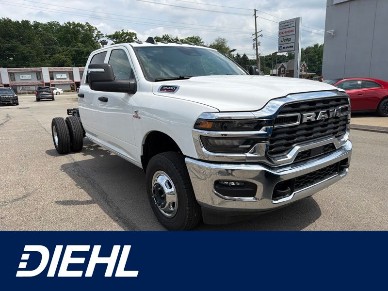 Bright White Clearcoat 2026 RAM 3500 Chassis Tradesman Crew Cab LB DRW 4WD Pickup Truck Four-Wheel Drive 8-Speed Automatic