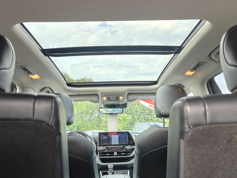 Used 2022 Toyota Highlander SUV
