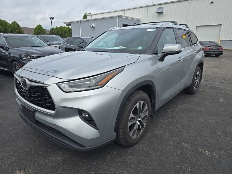 Used 2021 Toyota Highlander SUV