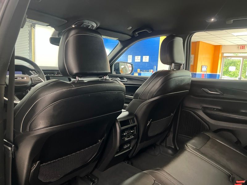 Used 2024 Jeep Grand Cherokee SUV