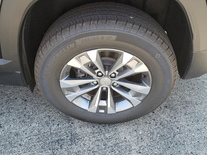 New 2026 Chevrolet Equinox SUV