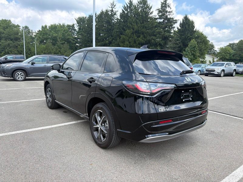 Used 2025 Honda HR-V SUV