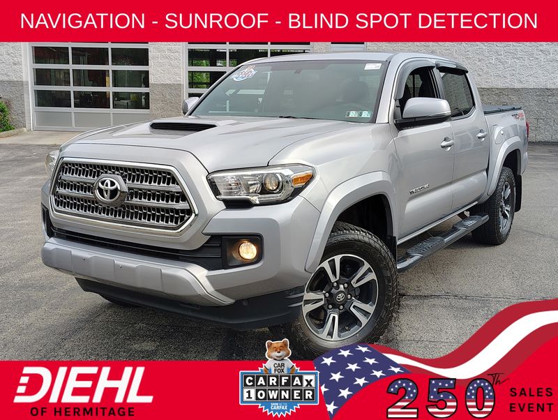 2017 Toyota Tacoma TRD Sport V6 Double Cab 4WD   