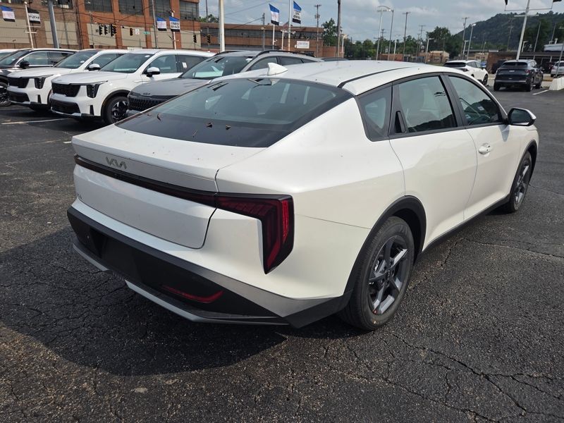New 2026 Kia K4 Sedan
