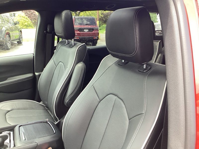 New 2027 Chrysler Pacifica Van