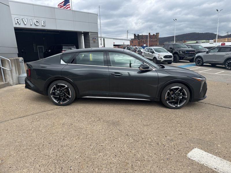 2026 Kia K4 GT-Line - Photo 8