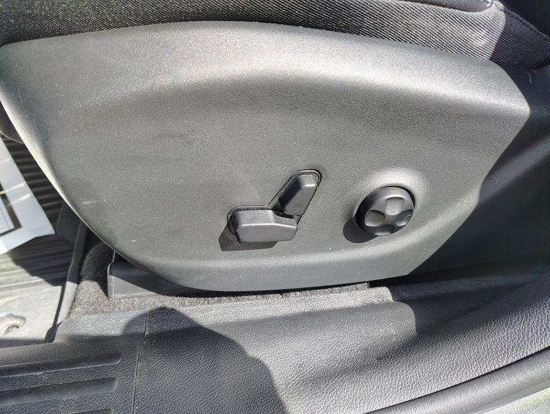 Used 2019 Jeep Cherokee SUV