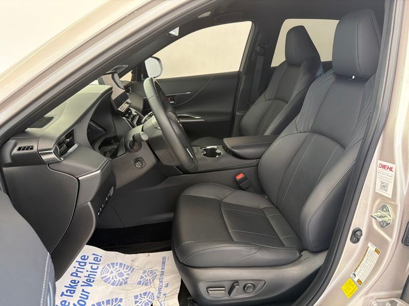 Used 2023 Toyota Venza SUV