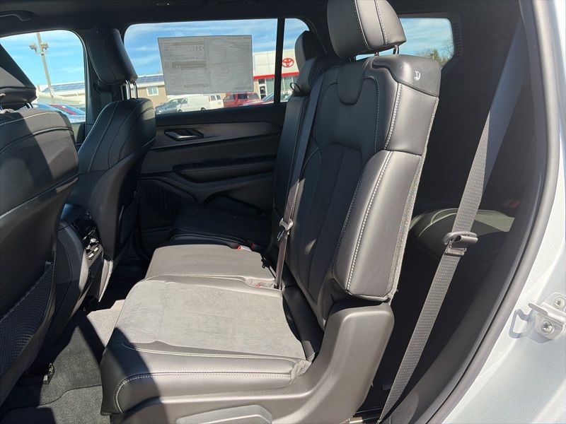 New 2025 Jeep Grand Cherokee L SUV