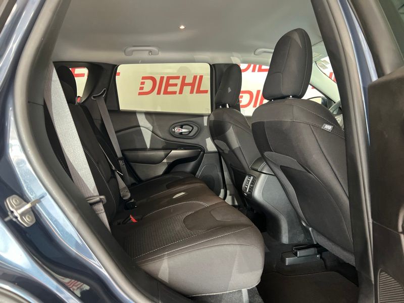 Used 2019 Jeep Cherokee SUV
