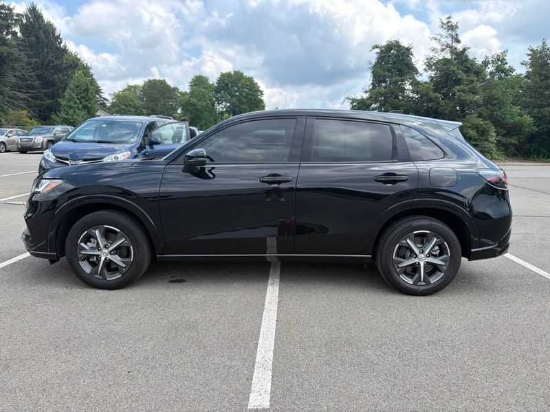 Used 2025 Honda HR-V SUV