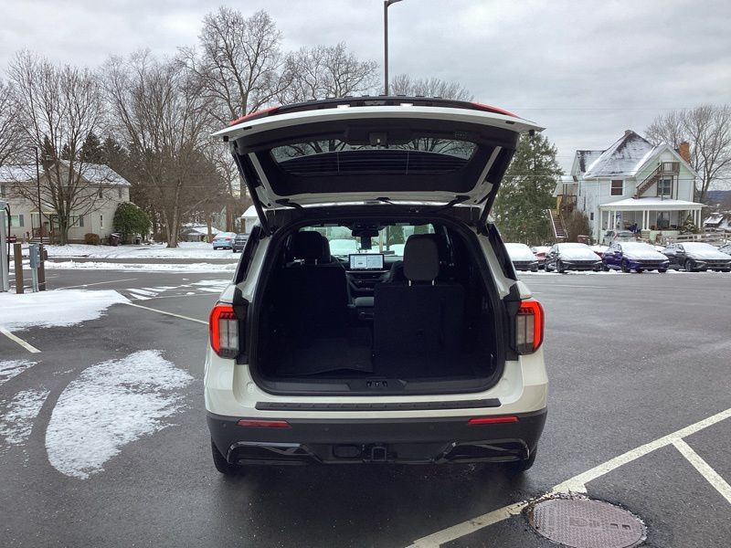 New 2026 Ford Explorer SUV