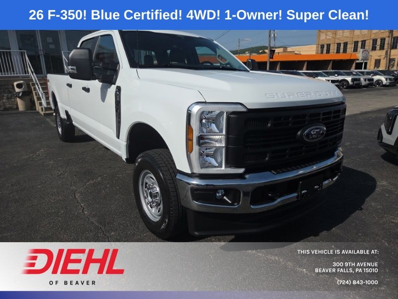 Oxford White 2026 Ford F-350 Super Duty Pickup Truck Four-Wheel Drive Automatic