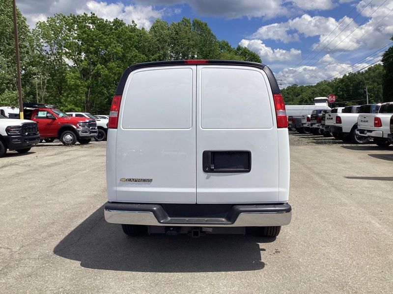 New 2026 Chevrolet Express 3500 Van