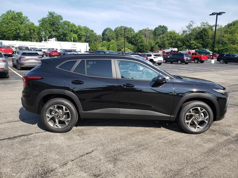 New 2026 Chevrolet Trax SUV