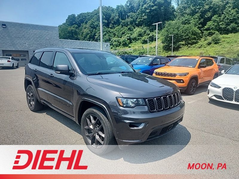 Gray (Granite Crystal Metallic Clearcoat) 2021 Jeep Grand Cherokee SUV / Crossover Four-Wheel Drive 8-Speed Automatic