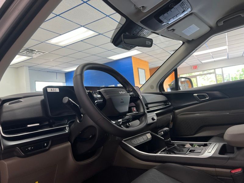 New 2027 Kia Carnival MPV Van
