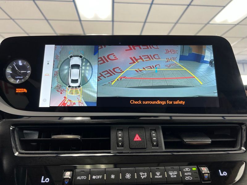 Used 2024 Lexus ES Sedan