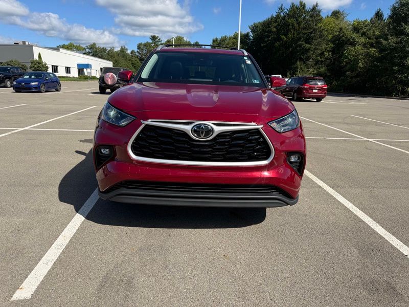 Used 2022 Toyota Highlander SUV