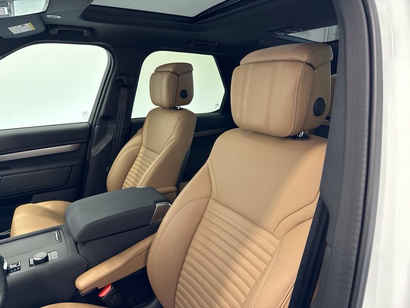 Used 2025 Land rover Discovery SUV