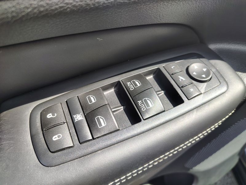 Used 2017 Jeep Grand Cherokee SUV