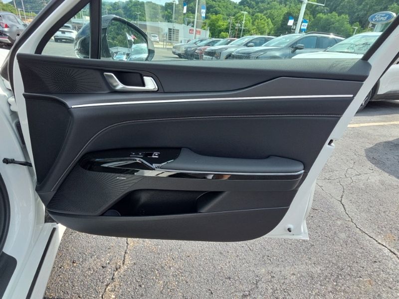 New 2026 Kia K5 Sedan