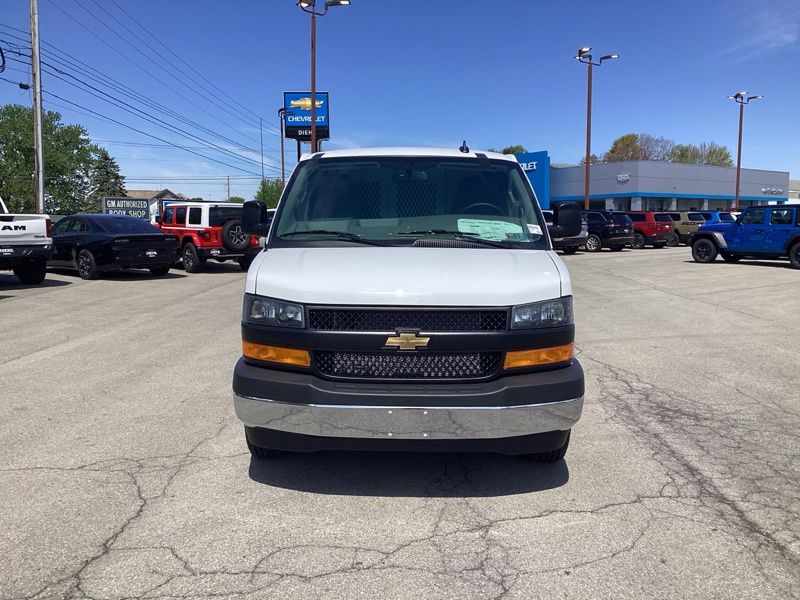 New 2026 Chevrolet Express 2500 Van