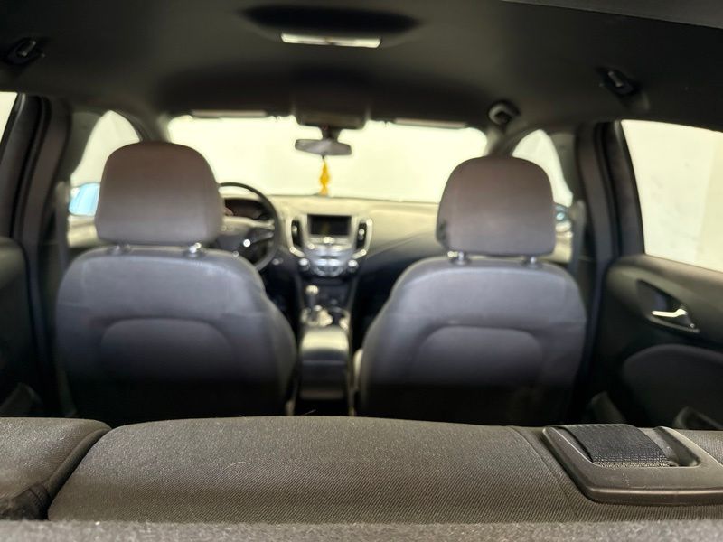 Used 2019 Chevrolet Cruze Hatchback