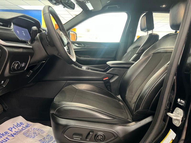 Used 2024 Jeep Grand Cherokee SUV