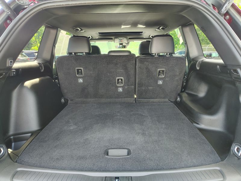 Used 2025 Jeep Grand Cherokee SUV