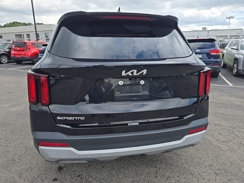 Used 2024 Kia Sorento SUV