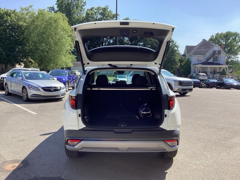 New 2026 Hyundai Tucson Hybrid SUV