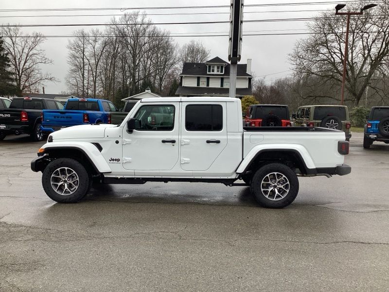 New 2026 Jeep Gladiator Truck