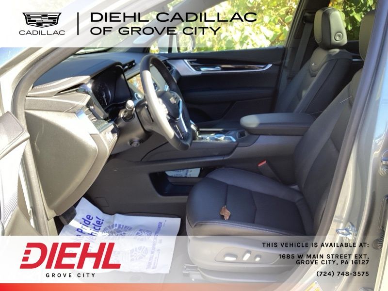 New 2025 Cadillac XT5 SUV