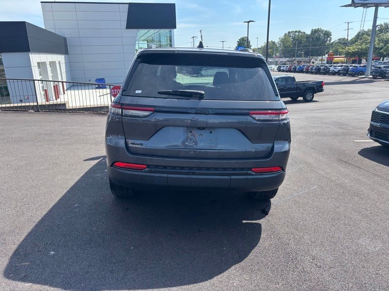 Used 2023 Jeep Grand Cherokee SUV