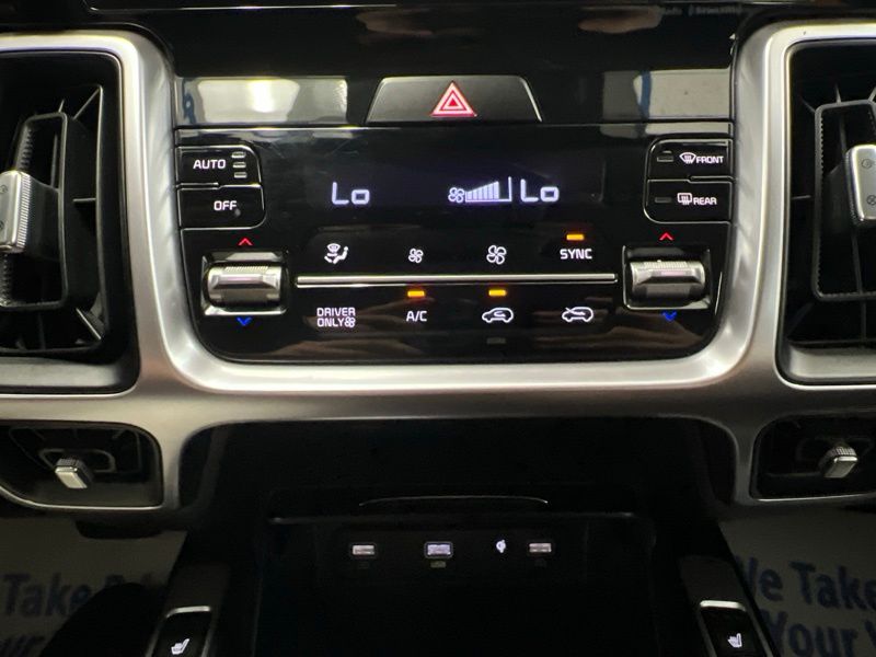 Used 2023 Kia Sorento Hybrid SUV